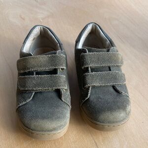 L’Amour Kids Suede Velcro Shoes - Olive Green